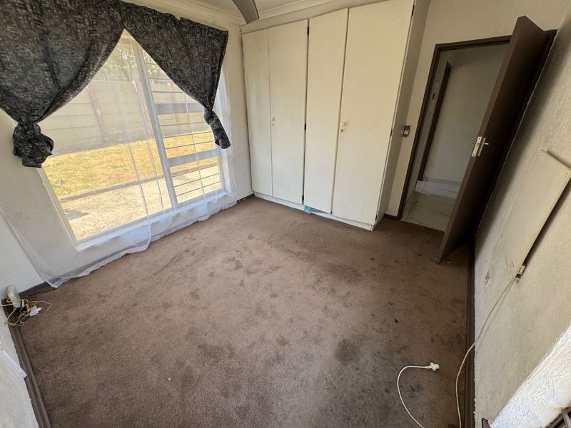 Compact and Comfortable One-Bedroom Home - Photo 9