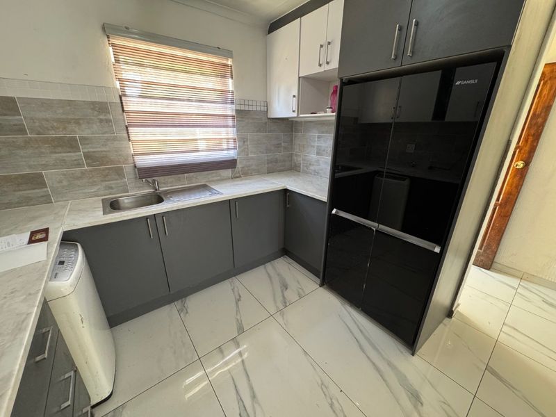 Compact and Comfortable One-Bedroom Home - Photo 7