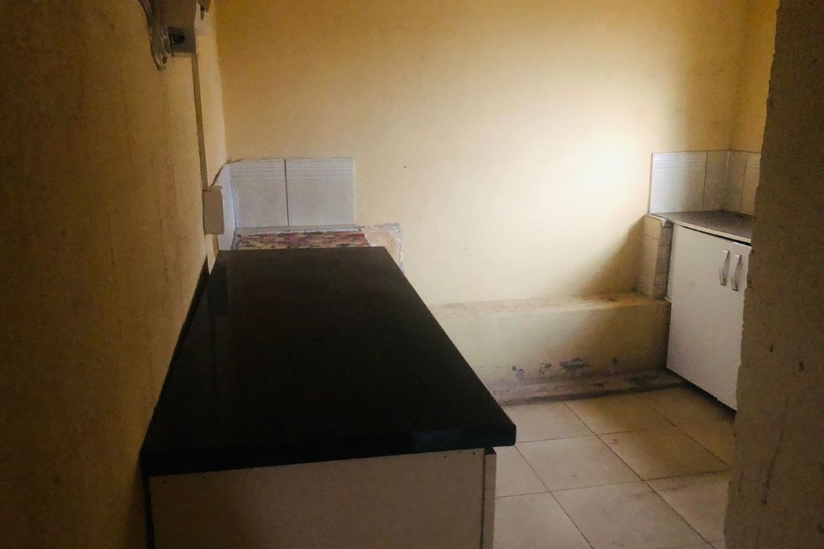 2 Bedrooms, 1 Bathroom Room To Let In Bellair, Durban - Photo 2