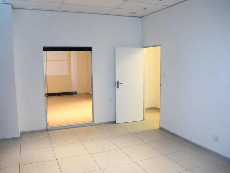 Premium Office to rent in Morningside, Sandton  - Photo 10