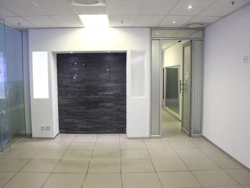 Premium Office to rent in Morningside, Sandton  - Photo 7