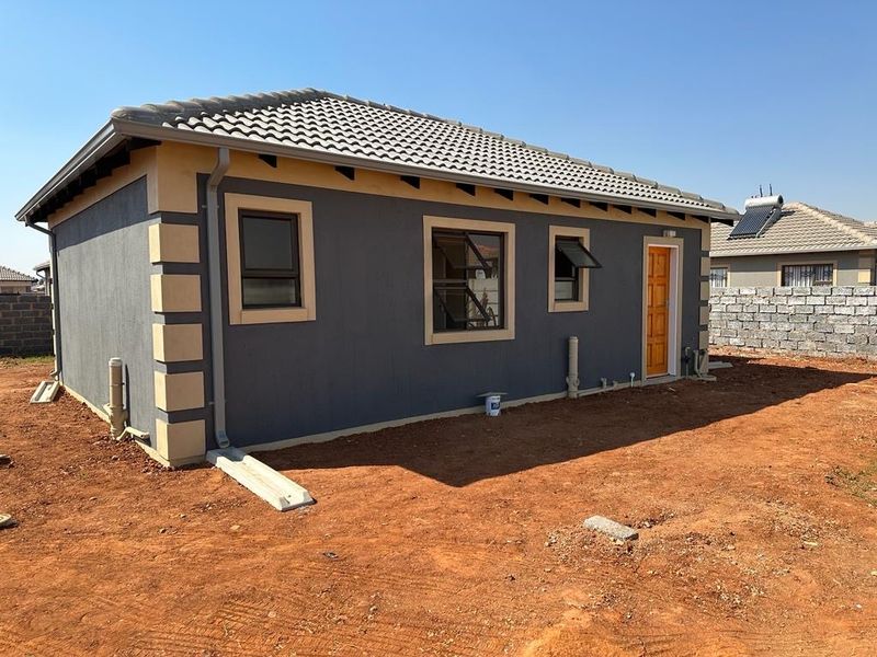 New development house at windmill ext 32 - Photo 2
