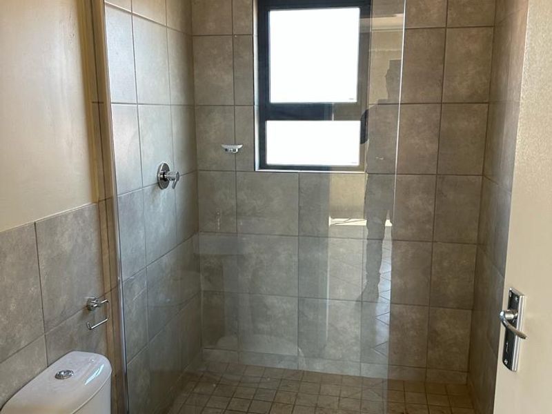 New development house at windmill ext 32 - Photo 10