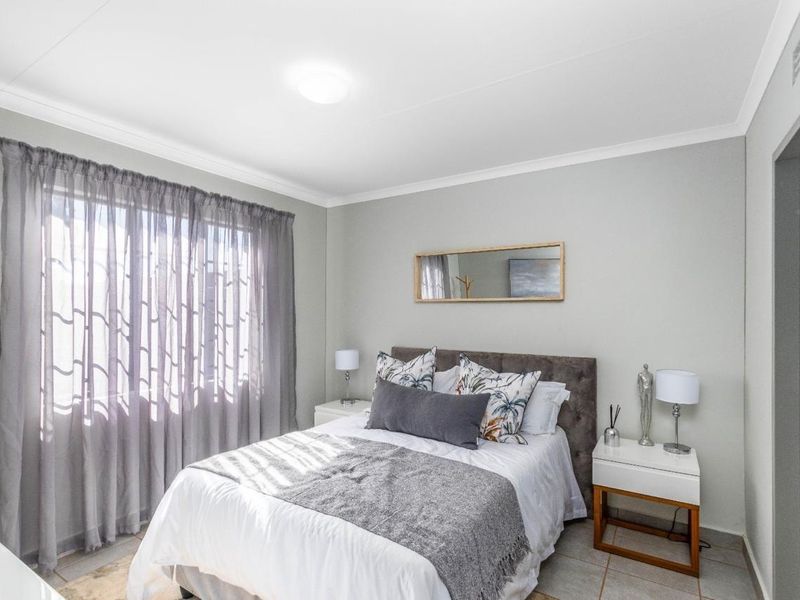 New development house at windmill ext 32 - Photo 7