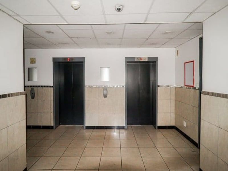 A landmark office to rent in Braamfontein, Johannesburg.  - Photo 2