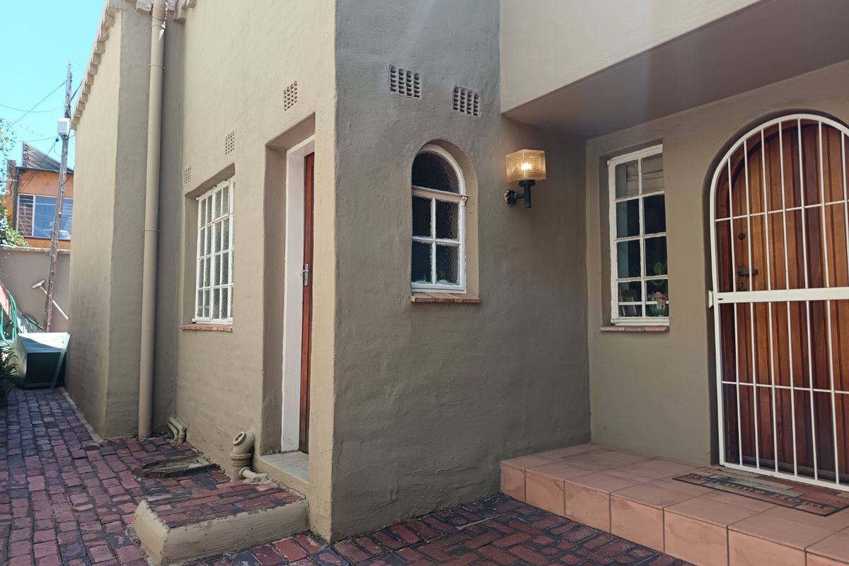 3 BEDROOM HOME IS CALLING YOU - Photo 2