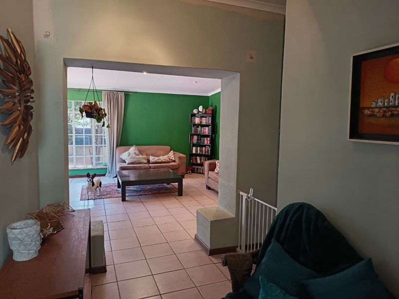 3 BEDROOM HOME IS CALLING YOU - Photo 4