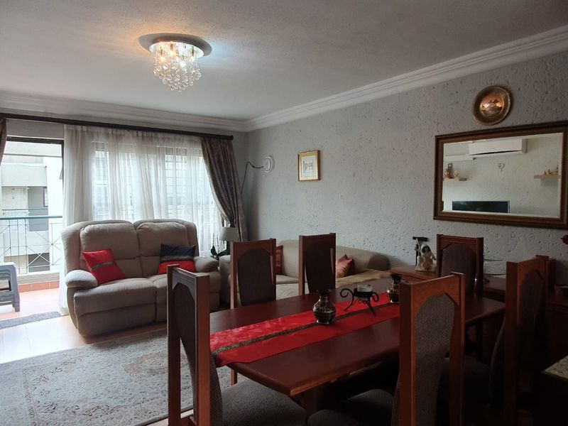 Neat and secure 2 bedroom apartment for sale.  - Photo 4