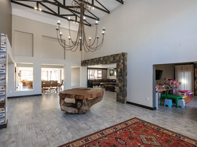 Dual living within a sophisticated Country lifestyle in Secure Small Holding Estate  - Photo 4