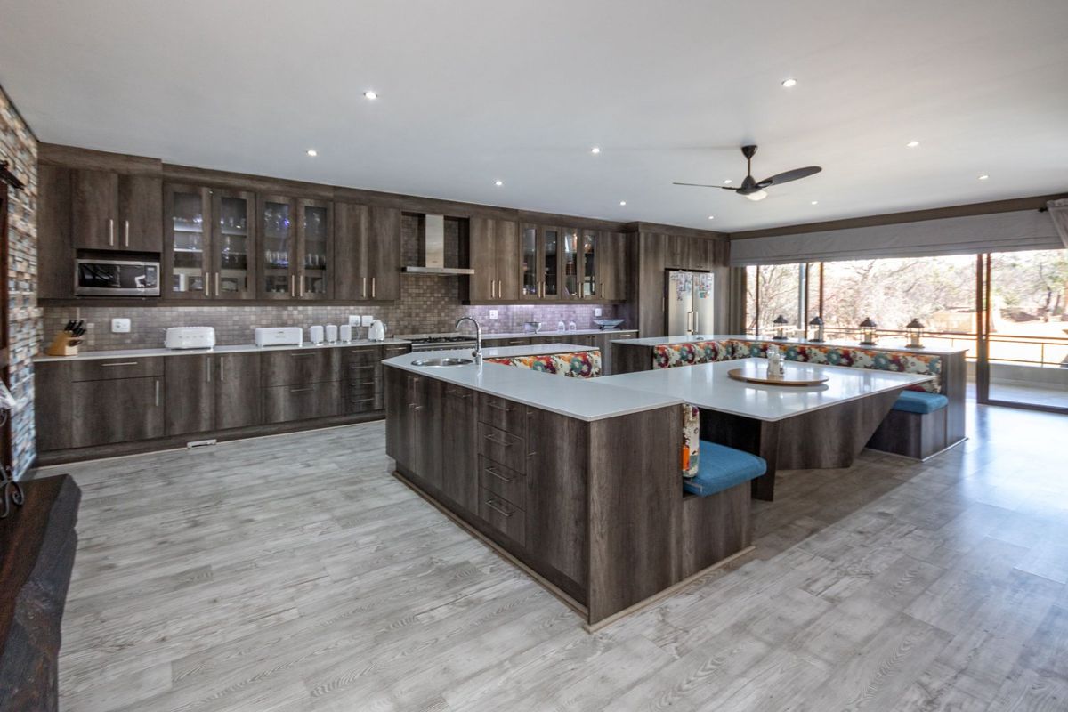 Dual living within a sophisticated Country lifestyle in Secure Small Holding Estate  - Photo 5