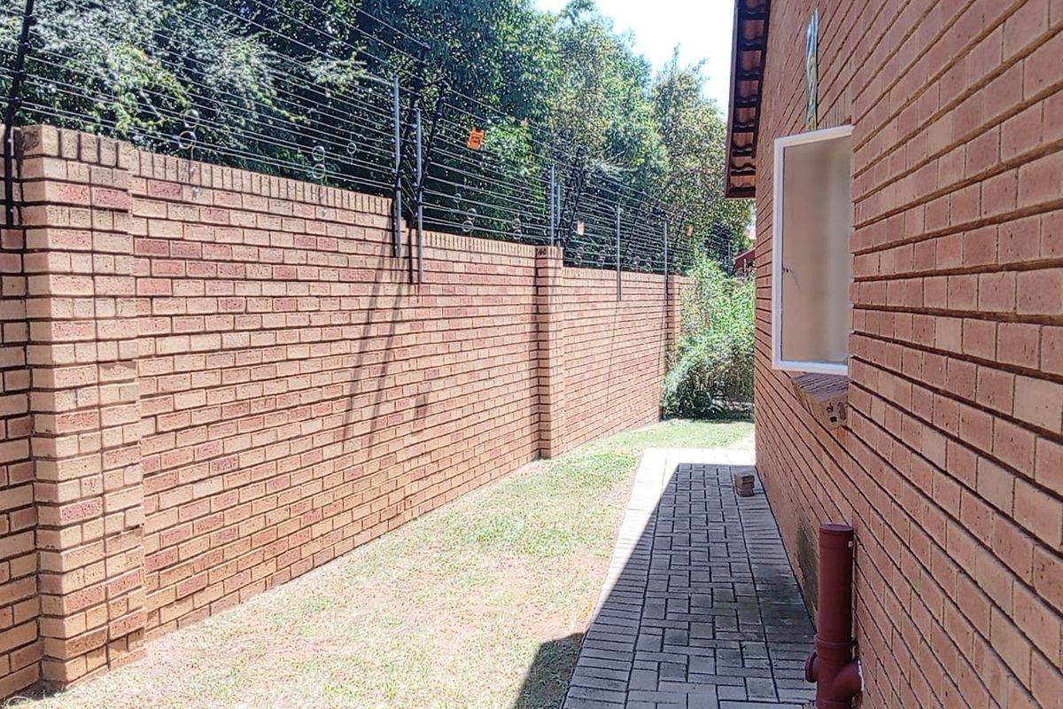 Secure & Spacious Family Home To Let - Photo 3