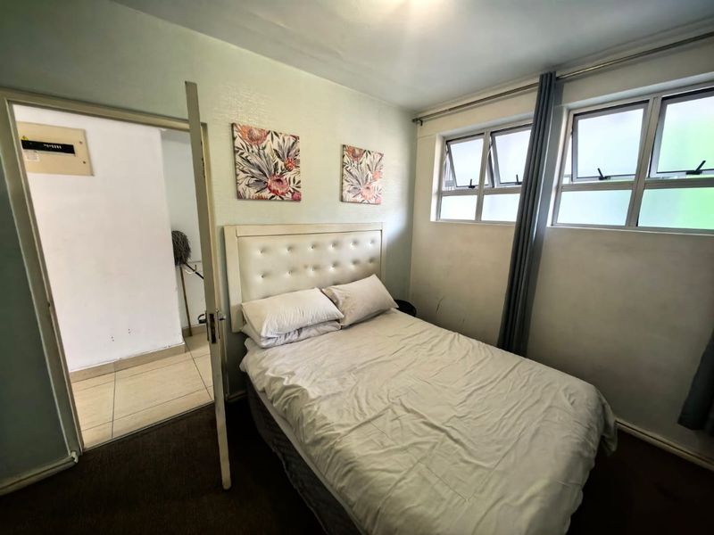 1 Bedroom, 1 Bathroom Apartment For Sale In Point, Durban - Photo 8