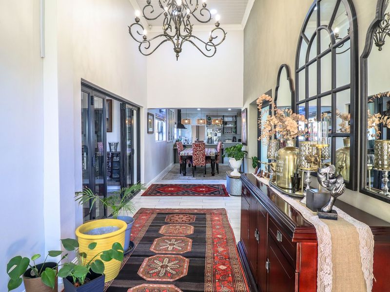 Modern Family Retreat with Exceptional Features and Ample Space - Photo 6