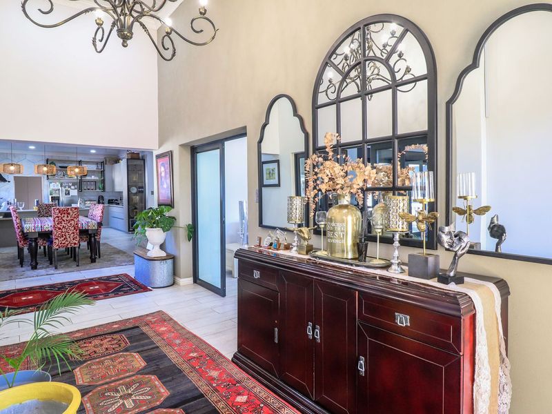 Modern Family Retreat with Exceptional Features and Ample Space - Photo 5