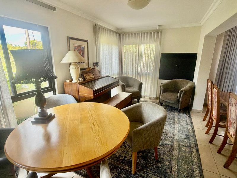 Elegant 3-Bedroom Home in Exclusive Security Estate - Photo 6