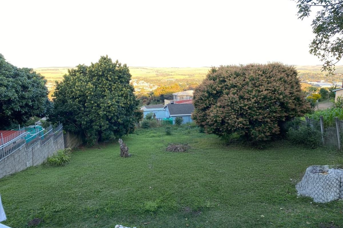 A comfortable 3 bedroom house with a large land for improvements in a suburb with beautiful sea view - Photo 2