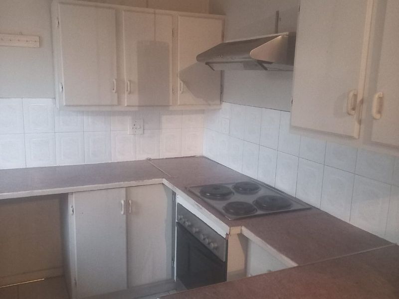 2 Bedroom House For Sale in The Orchards - Photo 3