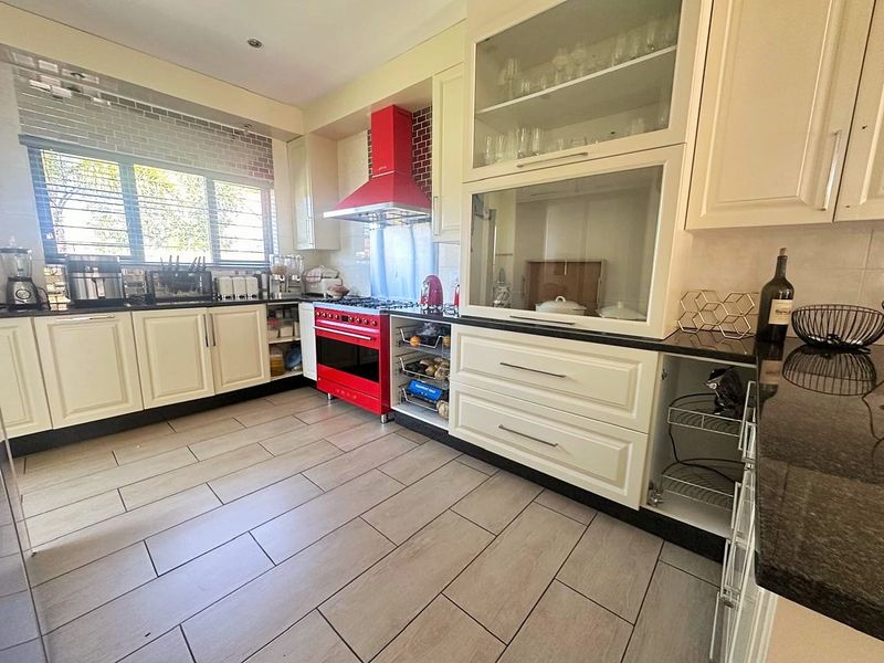 The BEST Buy ever - Bargain,  Elegant,  Spacious, Tranquil. - Photo 5