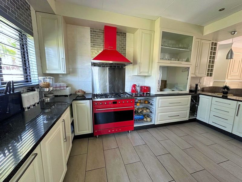 The BEST Buy ever - Bargain,  Elegant,  Spacious, Tranquil. - Photo 6