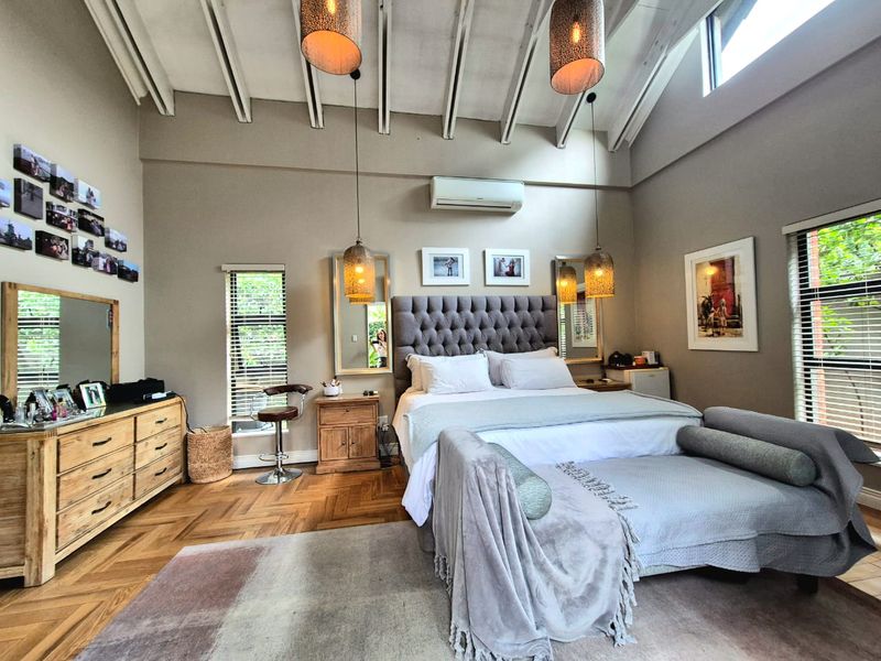 Discover Your Dream Home in Prestigious Midstream Ridge Estate! - Photo 8