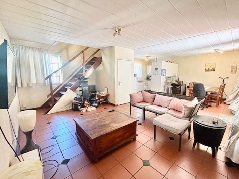 Three Bedroom Townhouse with a Private Garden - Photo 8