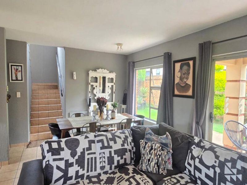 3 Bedroom House for Sale in Glen Marais - Photo 9