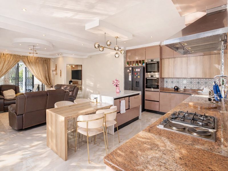 Luxurious Morningside Gem with Pool, Tennis court and Security - Photo 4