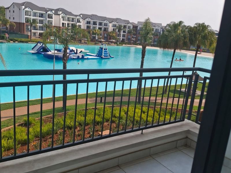 ONE BEDROOM AND ONE BATHROOM - Photo 3