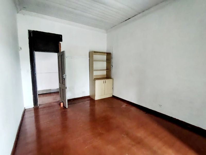 4 Bedroom House in Cambridge - Photo 8