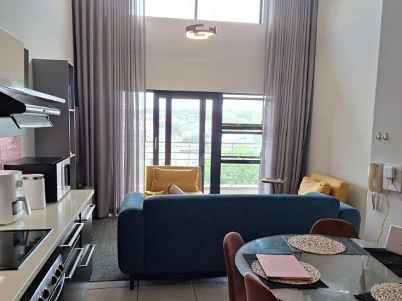 Stylish 1-Bedroom Flat with Amazing Views & Top Security!  - Photo 9