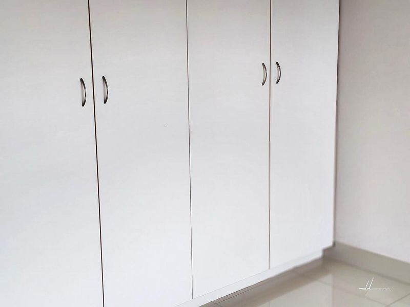 Affordable 2-Bedroom Apartment in a Secure, Well-Maintained Complex - Photo 9