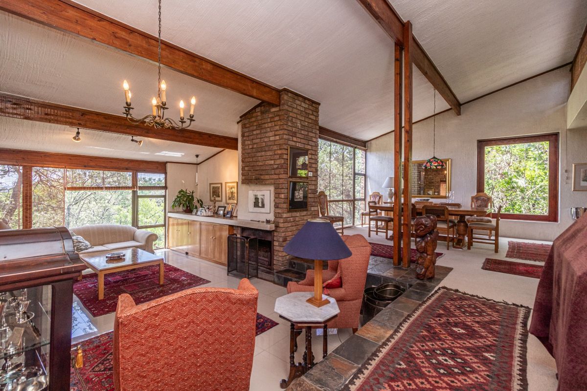 Stunning Family Home with Office Suite in secure Bryanston / Sandton area - Photo 5