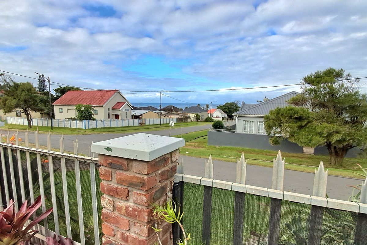 Sun, Sea & Serenity – Reduced!! Immaculate home with flat and a Jacuzzi in West Bank, Close to Schools, shops and West Bank Golf Course. - Photo 3