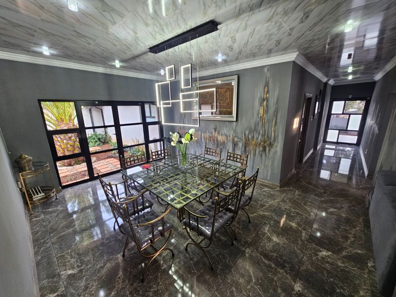 Ultra Modern 7 Bedroom 5 Bathroom House for Sale in Raslouw  - Photo 7