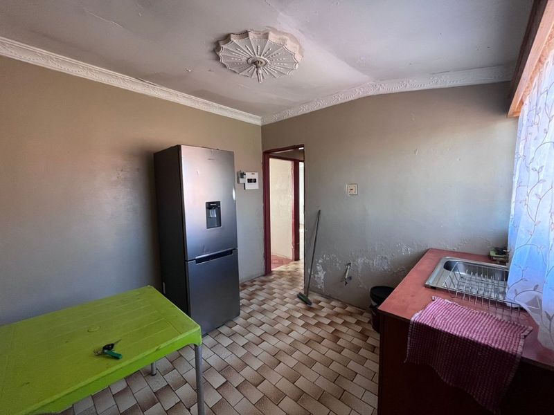 2 bedroom house Soshanguve -F - Photo 10