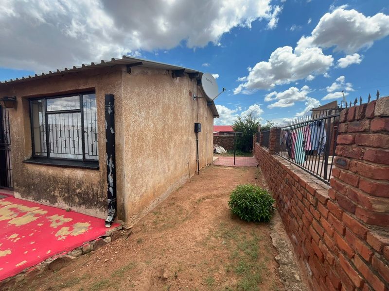 2 bedroom house Soshanguve -F - Photo 7