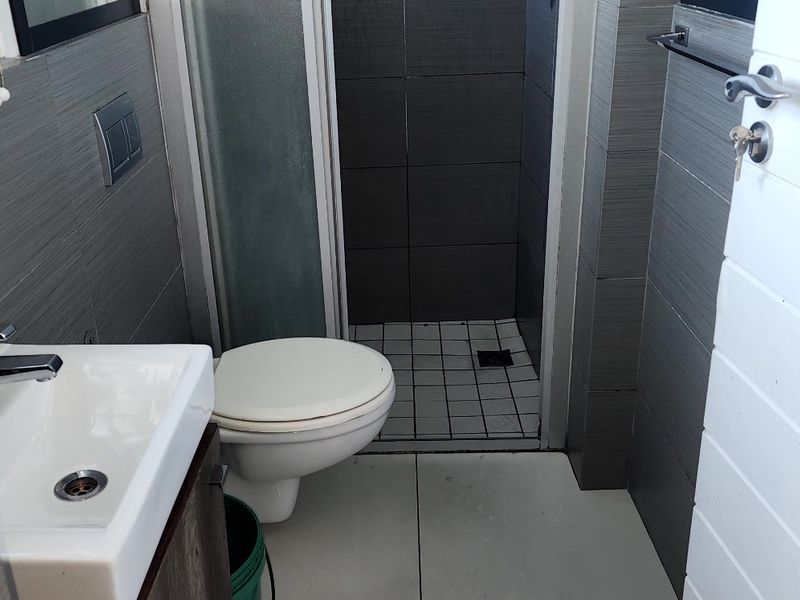 2 Bedroom Flat to rent in Newfields - Photo 5