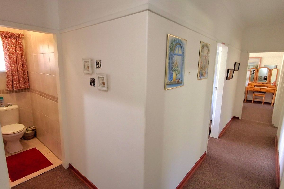 Beautiful 4-Bedroom Move-In Ready Family Home in Prime Sasolburg Location for buyers                                                                                                                 - Photo 5