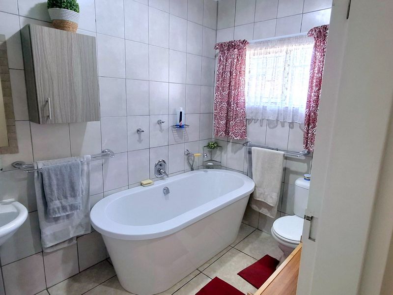 Beautiful 4-Bedroom Move-In Ready Family Home in Prime Sasolburg Location for buyers                                                                                                                 - Photo 10