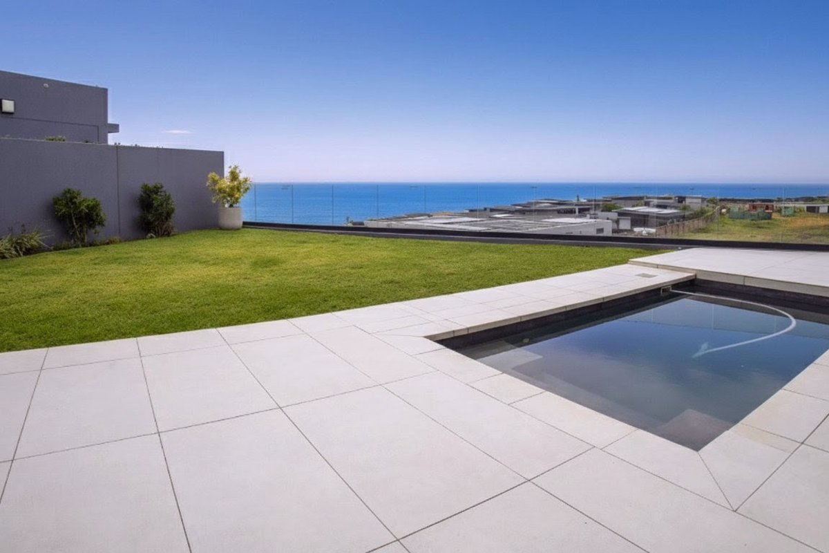 Balize Private Estate - Immaculate, move-in ready coastal Villa - entertainer's dream with uninterrupted seaviews - secure your home in this booming coastal precinct  - Photo 3