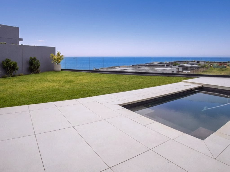 Balize Private Estate - Immaculate, move-in ready coastal Villa - entertainer's dream with uninterrupted seaviews - secure your home in this booming coastal precinct  - Photo 2