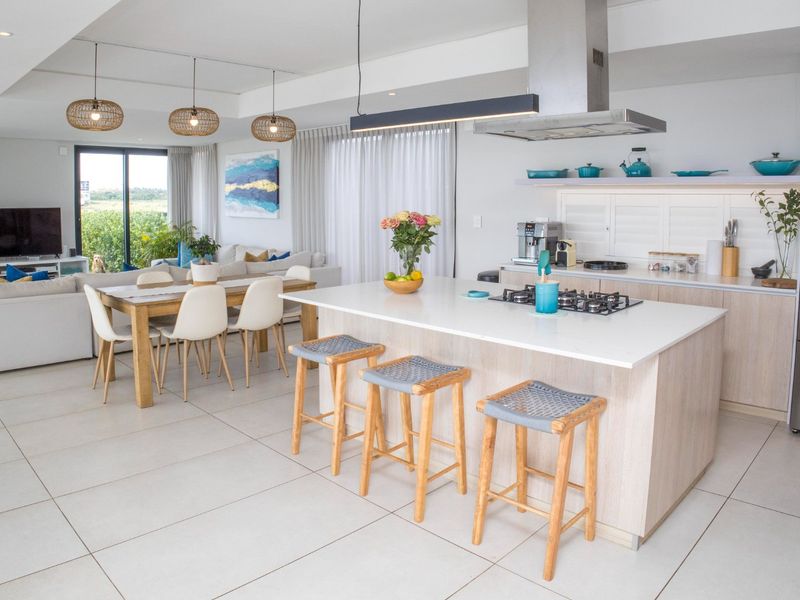 Balize Private Estate - Immaculate, move-in ready coastal Villa - entertainer's dream with uninterrupted seaviews - secure your home in this booming coastal precinct  - Photo 9