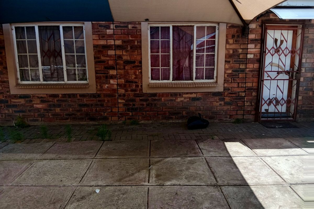 3 Bedroom Housse  - Photo 3