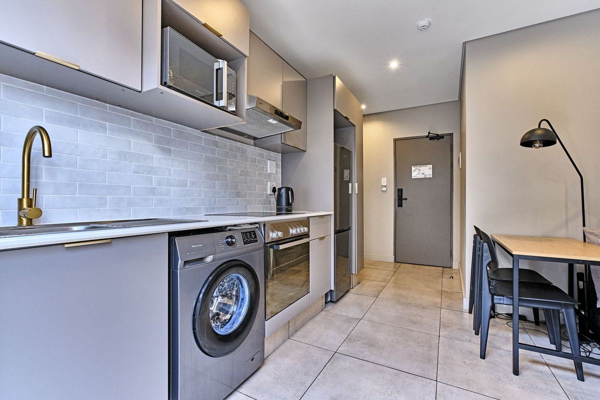 Furnished 1-Bedroom Hotel Apartment for Sale in Sandton - Photo 2