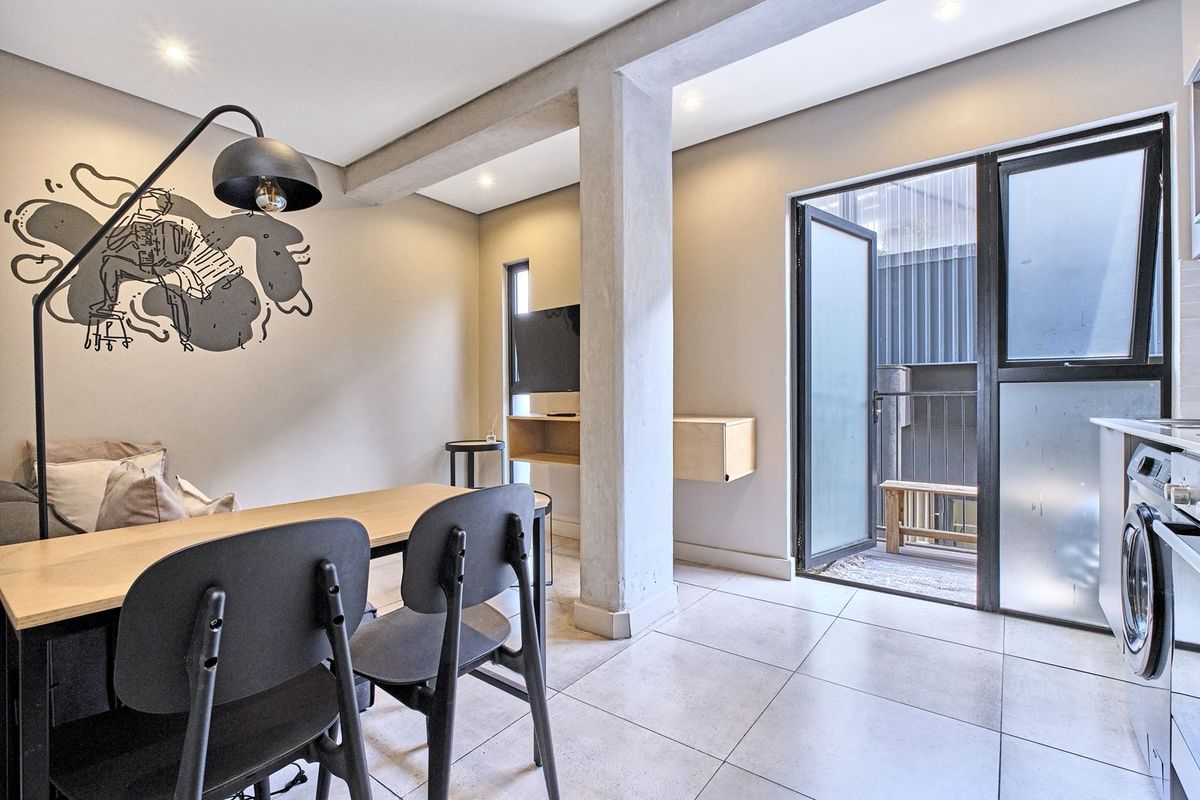 Furnished 1-Bedroom Hotel Apartment for Sale in Sandton - Photo 3