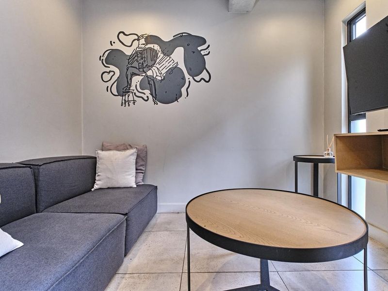 Furnished 1-Bedroom Hotel Apartment for Sale in Sandton - Photo 6