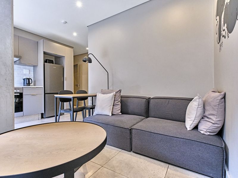 Furnished 1-Bedroom Hotel Apartment for Sale in Sandton - Photo 7