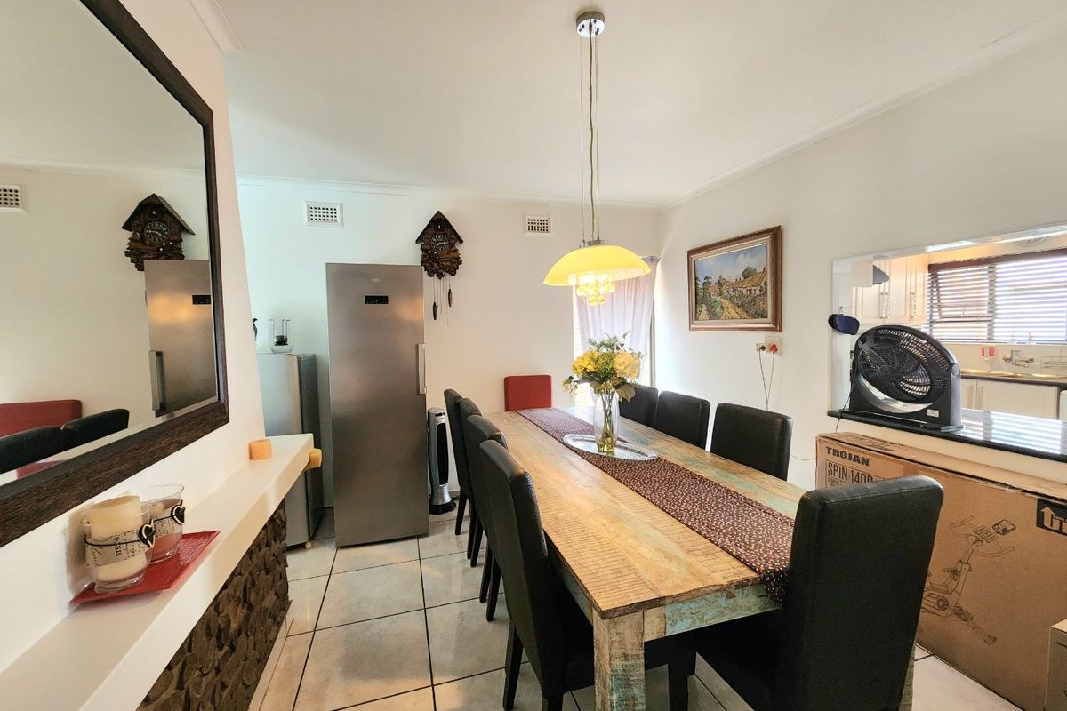 Stunning Family Home with 3 flatlets - Photo 5