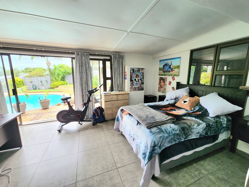 Stunning Family Home with 3 flatlets - Photo 10