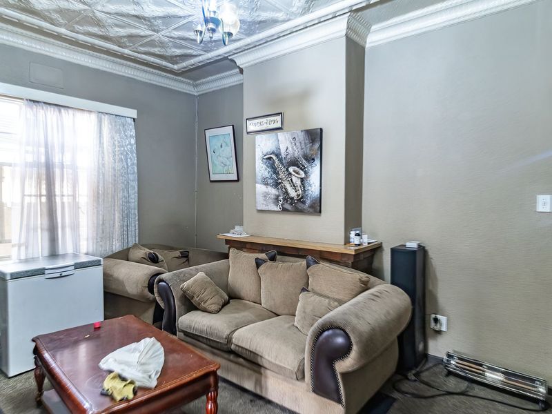 Fully Tenanted Income-Generating Semi-Detached Property – Malvern - Photo 6